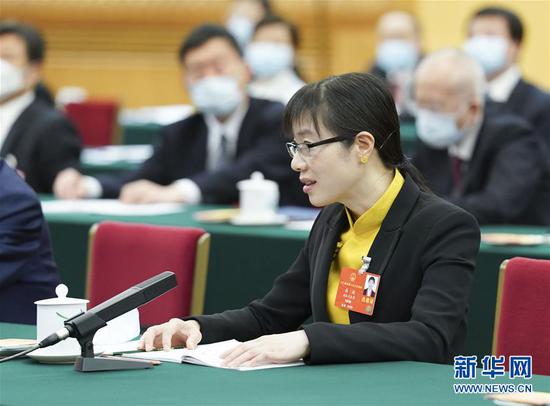 5月24日，全國人大代表禹誠參加湖北代表團(tuán)的審議并發(fā)言。新華社記者 黃敬文 攝